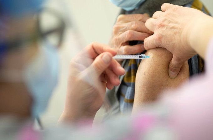 EU stops injecting Astrazeneca vaccine - more harm than good 10